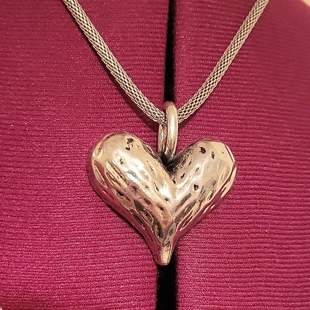 Silver Colored Heart Pendant Necklace